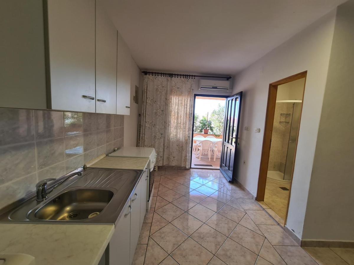 Apartments Barbati Kustići Exterior foto